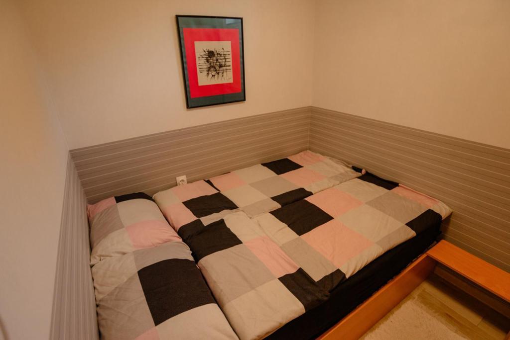 Apartman Sen'S Λέσκοβατς Εξωτερικό φωτογραφία